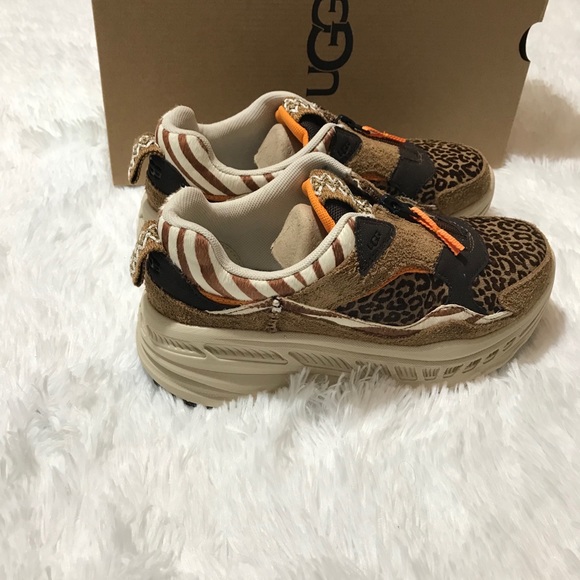 Ugg zip wild thang - Picture 3 of 8